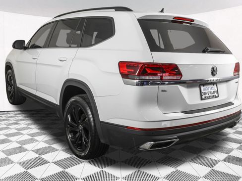 Used 2023 Volkswagen Atlas SE w/ Panoramic Sunroof Package AWD/4WD image 17