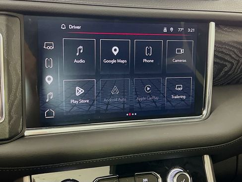Used 2024 GMC Yukon Denali w/ Advanced Technology Package AWD/4WD image 15