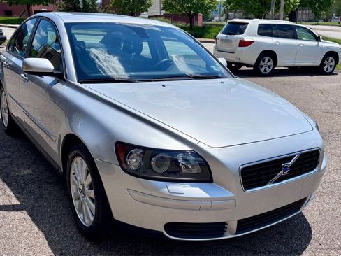 Used 2004 Volvo S40 2.4i FWD image 3
