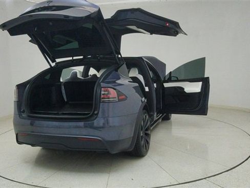 Used 2022 Tesla Model X Base image 71