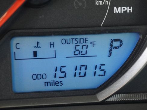 Used 2015 Toyota RAV4 XLE image 8