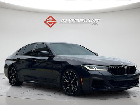 Used 2023 BMW 540i w/ Executive Package image 14