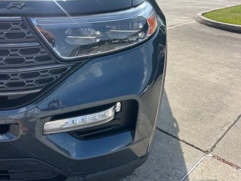 Used 2022 Ford Explorer XLT w/ Equipment Group 202A RWD image 12