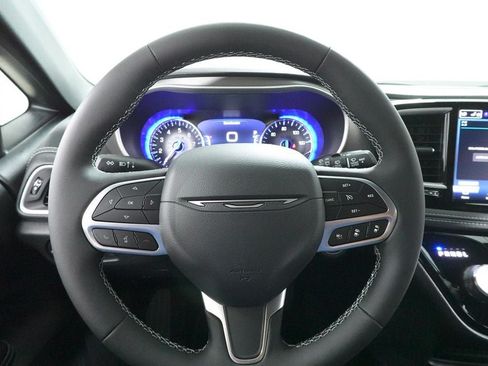 New 2027 Chrysler Pacifica Select FWD image 10