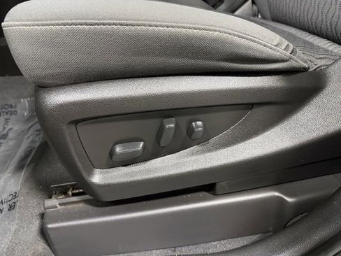 Used 2019 GMC Yukon SLE w/ Convenience Package image 21