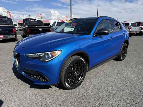 Used 2019 Alfa Romeo Stelvio Ti w/ Nero Edizione AWD/4WD image 3