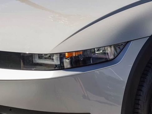 Used 2024 Hyundai Ioniq 5 SEL image 8