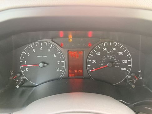 Used 2018 Nissan NV 2500 SV image 18