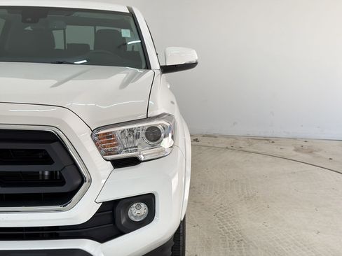 Used 2023 Toyota Tacoma SR5 w/ Technology Package image 11