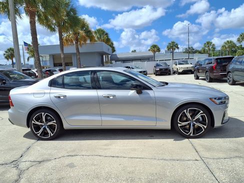 Certified 2023 Volvo S60 B5 Core FWD image 8