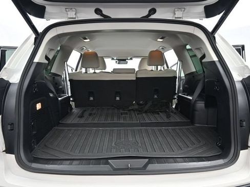 Used 2023 Subaru Ascent Limited AWD/4WD image 19
