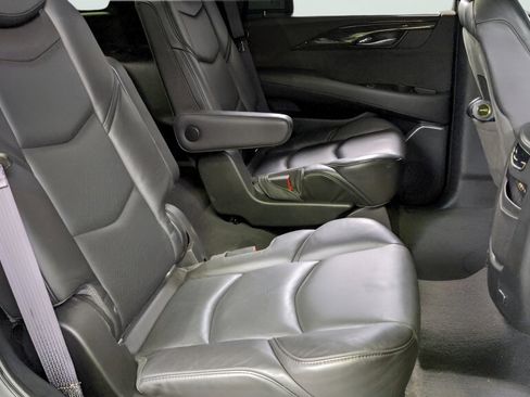 Used 2016 Cadillac Escalade Platinum image 20