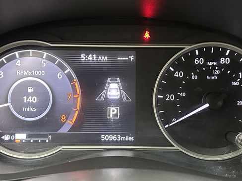 Used 2023 Nissan Versa SV image 13