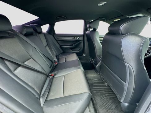 Used 2019 Honda Accord Sport image 17