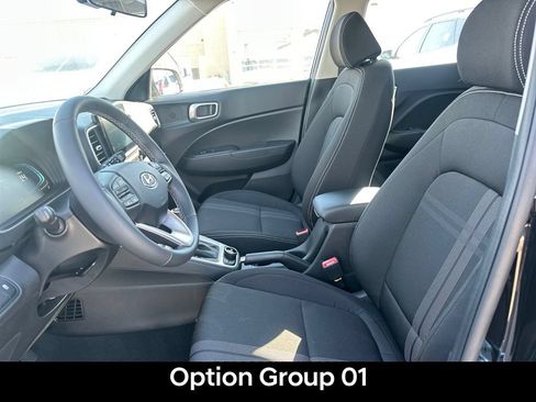 Certified 2026 Hyundai Venue SEL FWD image 11