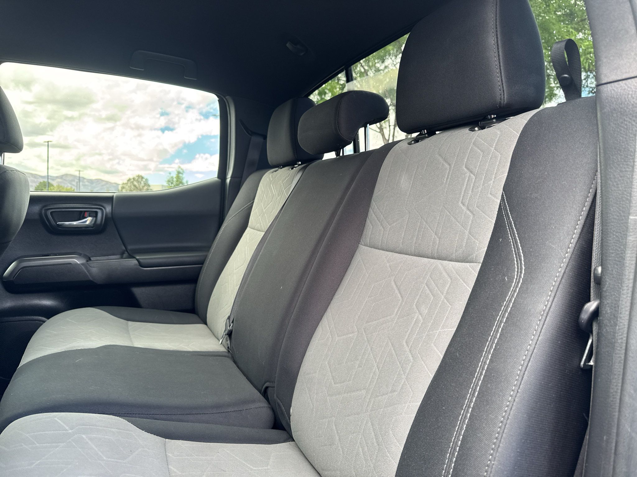 Certified 2023 Toyota Tacoma TRD Off-Road AWD/4WD image 8