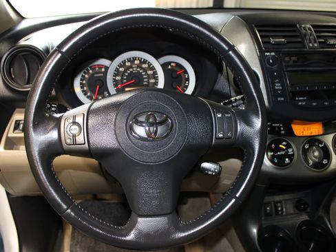 Used 2010 Toyota RAV4 Limited FWD image 11