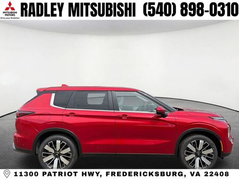 New 2026 Mitsubishi Outlander SE AWD/4WD image 6