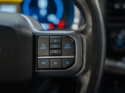 Used 2023 Ford F150 Lariat w/ Equipment Group 502A High image 39