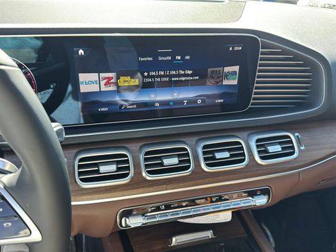 New 2026 Mercedes-Benz GLE 450 4MATIC image 17