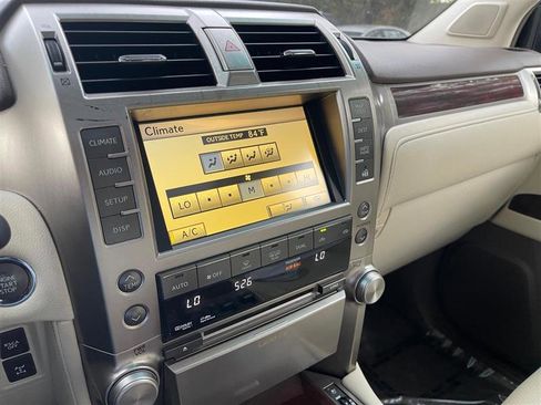 Used 2011 Lexus GX 460 image 37