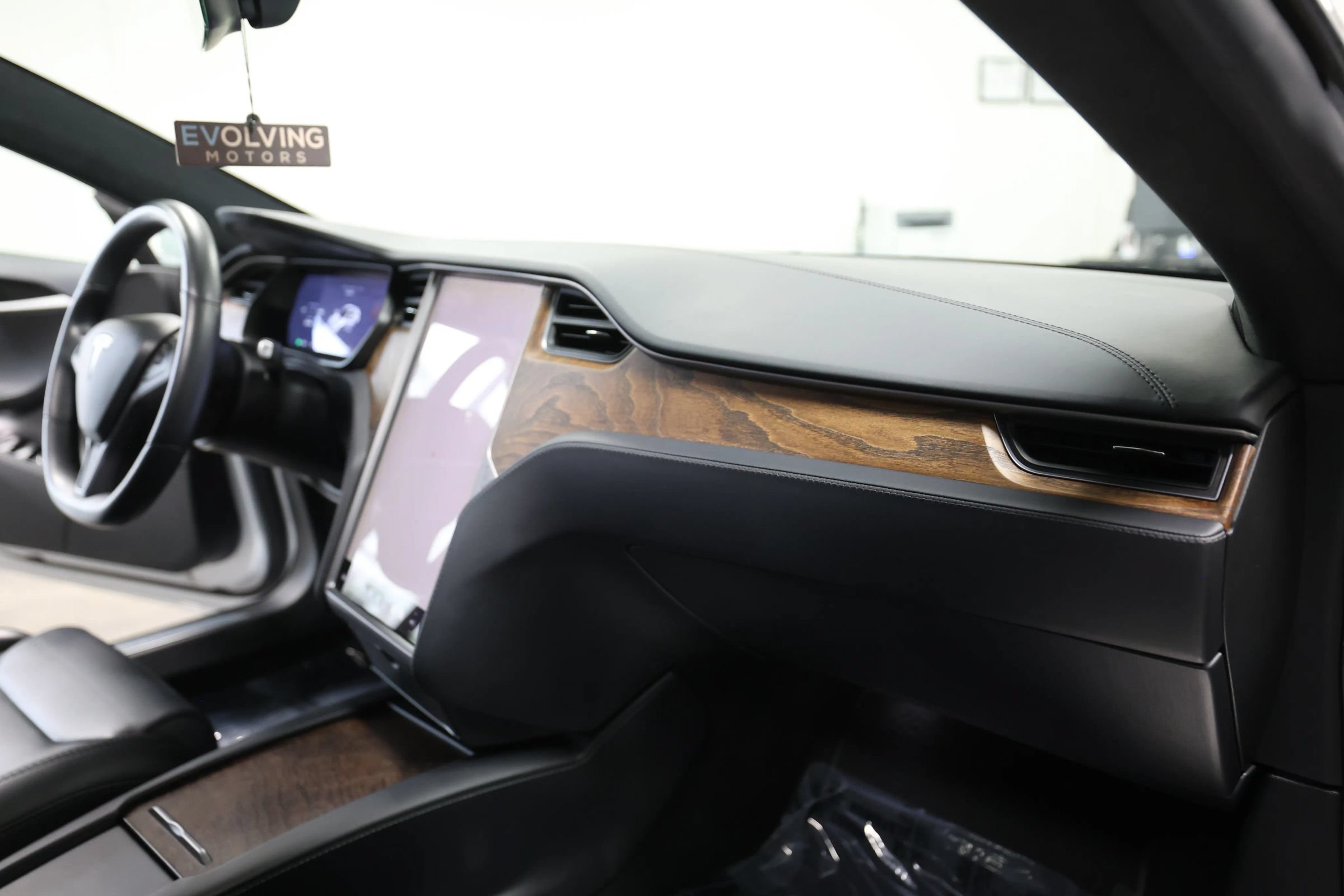Used 2018 Tesla Model S 100D AWD/4WD image 38