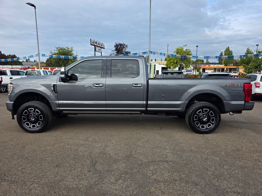 Used 2022 Ford F350 Platinum AWD/4WD image 9