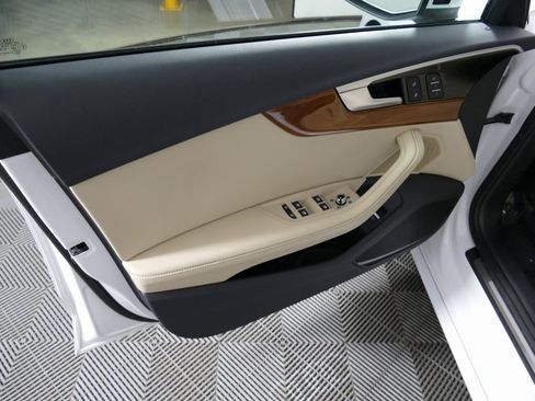 Used 2023 Audi A4 2.0T Premium Plus w/ Premium Plus Package image 10