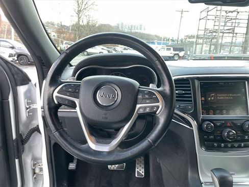 Certified 2016 Jeep Grand Cherokee High Altitude image 16