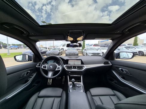 Used 2019 BMW 330i Sedan w/ M Sport Package RWD image 21