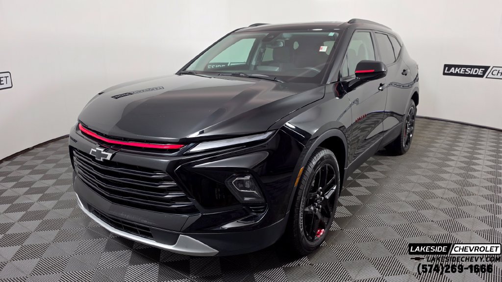 Used 2025 Chevrolet Blazer LT w/ Redline Edition FWD image 1