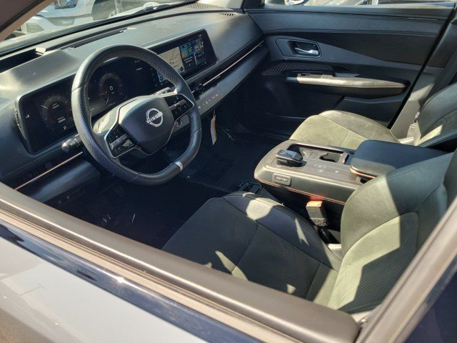 Used 2025 Nissan Ariya AWD image 3