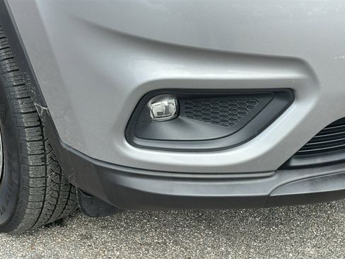 Used 2021 Jeep Cherokee Latitude Lux image 5