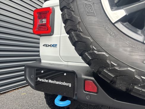 Used 2025 Jeep Wrangler Unlimited Rubicon 4xe w/ Safety Group AWD/4WD image 27