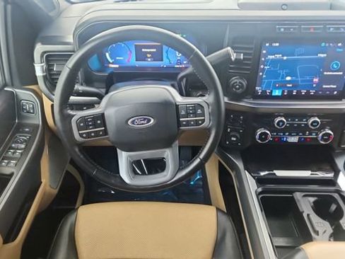 Used 2023 Ford F350 Lariat w/ Tow Technology Package image 38