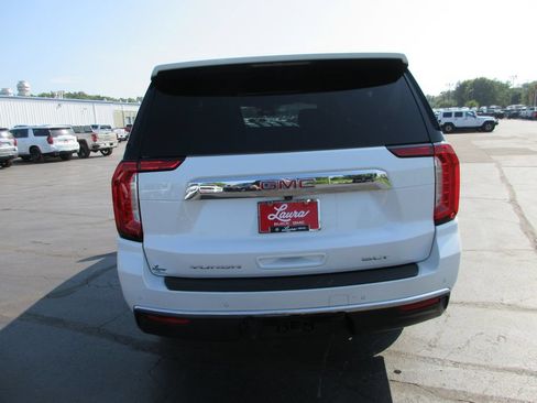Certified 2023 GMC Yukon XL SLT AWD/4WD image 7
