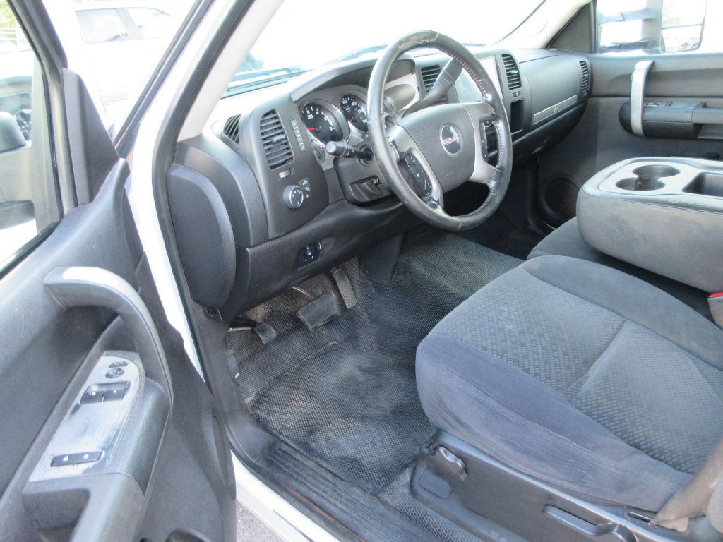 Used 2007 GMC Sierra 3500 SLE AWD/4WD image 12