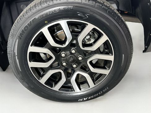 Used 2024 Ford Maverick Lariat FWD image 11