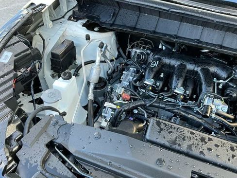 New 2026 Nissan Pathfinder SL image 19