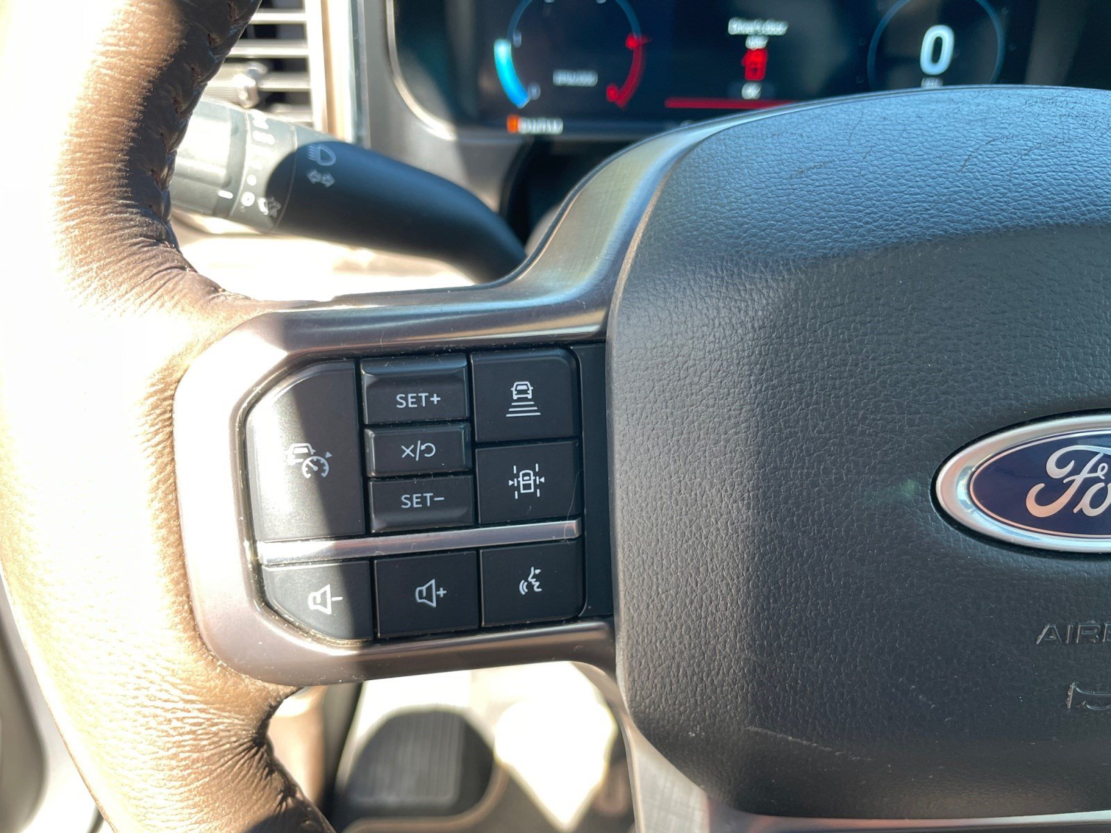 Used 2024 Ford F350 King Ranch AWD/4WD image 26