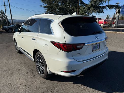 Used 2019 INFINITI QX60 Luxe w/ Sensory Package image 11
