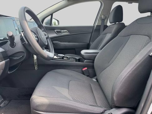 Used 2023 Kia Sportage LX AWD/4WD image 13