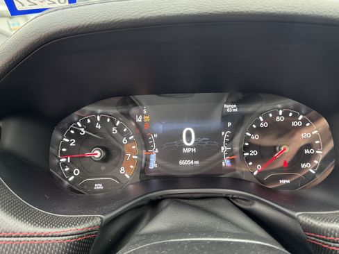 Used 2024 Jeep Compass Trailhawk AWD/4WD image 7