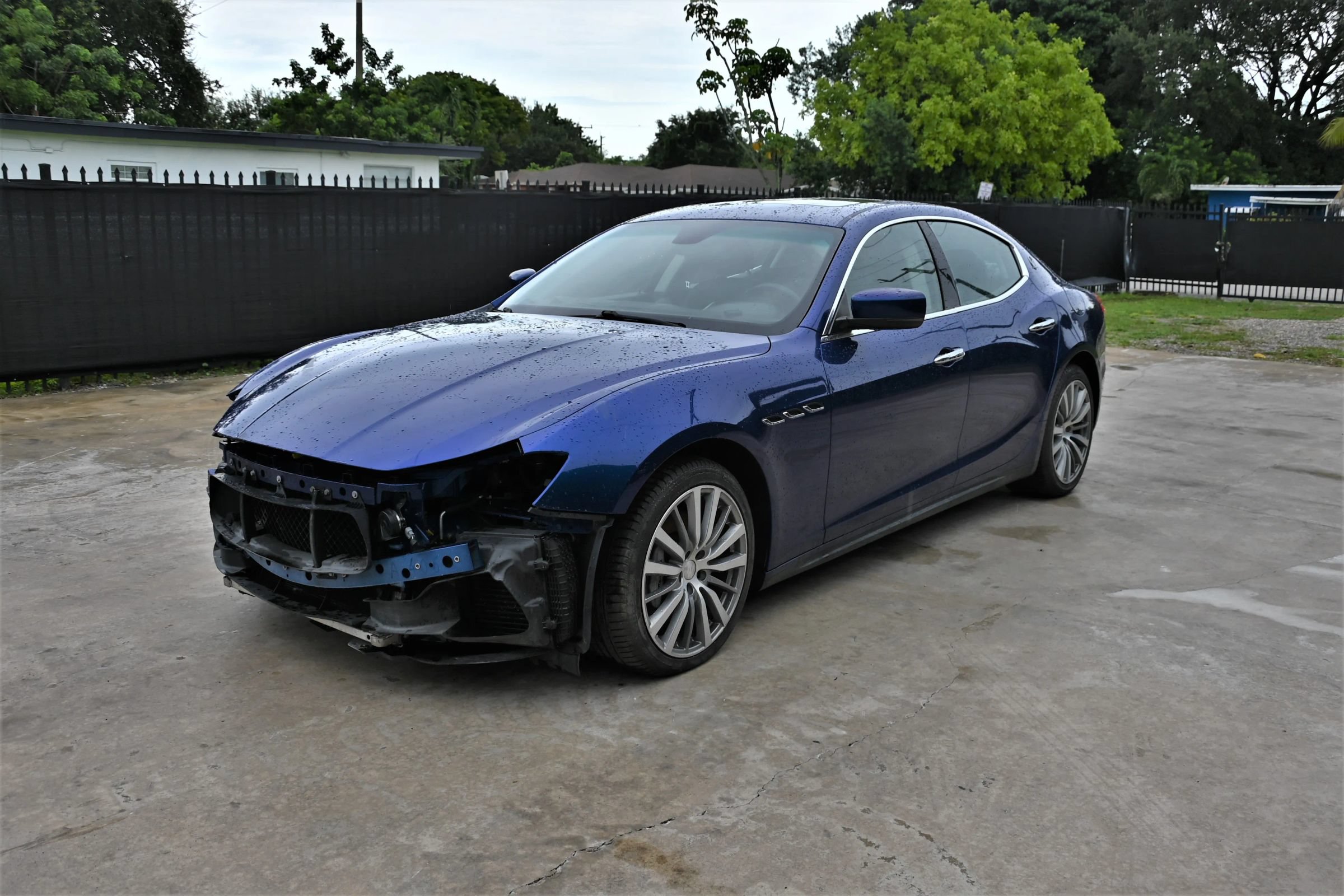 Used 2016 Maserati Ghibli RWD image 2