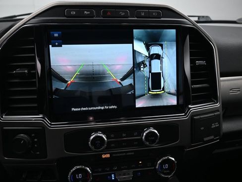 Used 2022 Ford F450 Platinum w/ FX4 Off-Road Package image 3