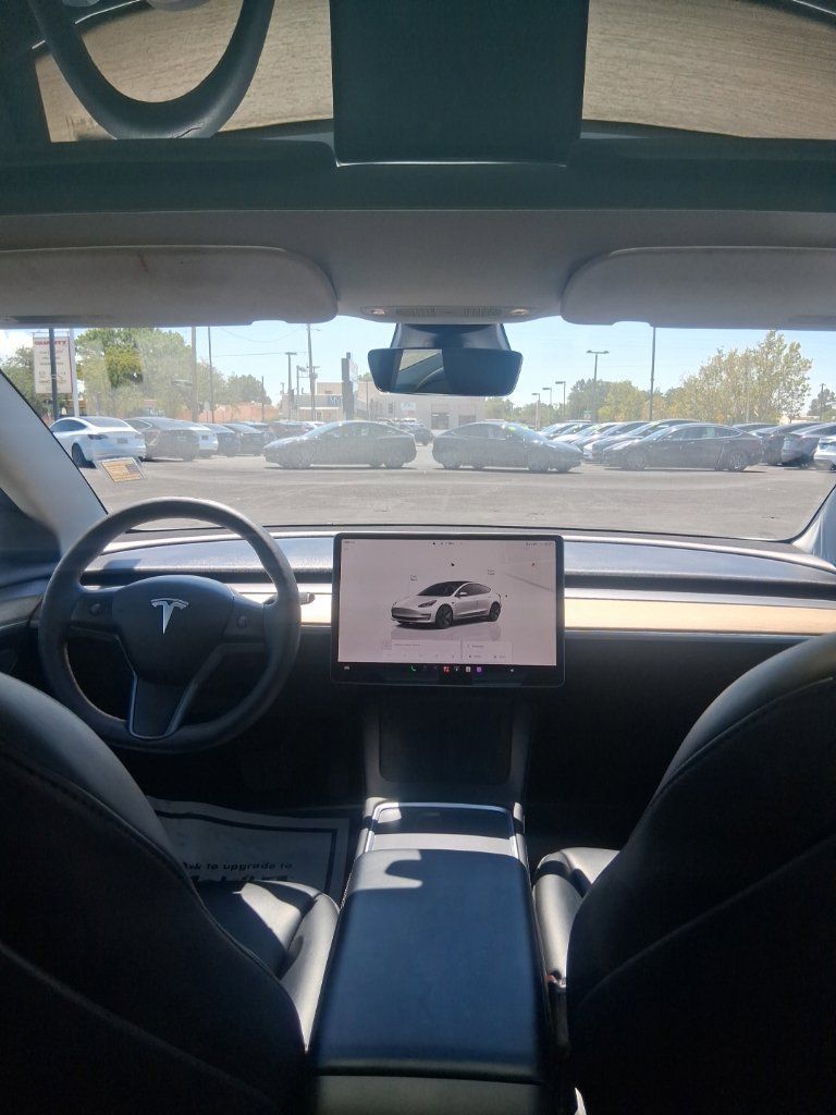 Used 2023 Tesla Model 3 Standard Range RWD image 17