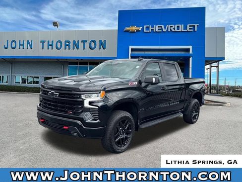 Used 2025 Chevrolet Silverado 1500 LT Trail Boss w/ Convenience Package II AWD/4WD image 1