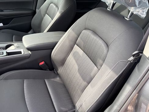 New 2026 Nissan Altima 2.5 SV FWD image 17
