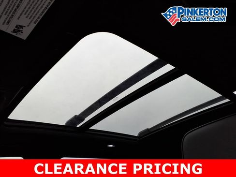 Used 2022 GMC Yukon Denali AWD/4WD image 12