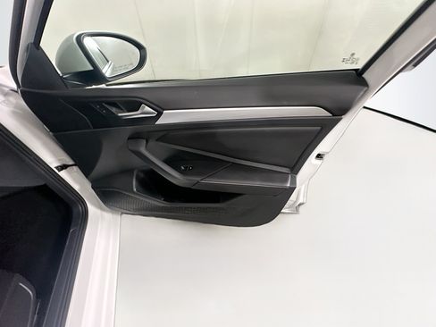 Used 2025 Volkswagen Jetta S FWD image 30